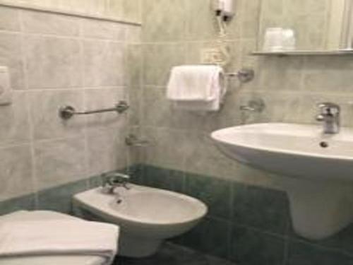 Hotel Villa Gentile Levanto Bagian luar foto