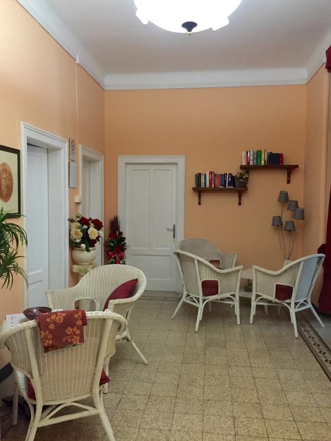 Hotel Villa Gentile Levanto Bagian luar foto